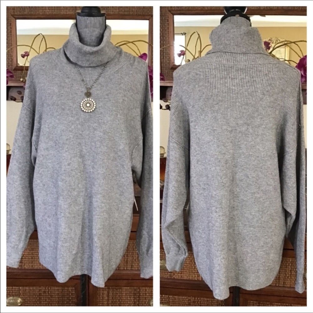 Free People Softly Structured Tunic Sweater.  NWT. - Picture 4 of 8